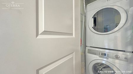 BEAUTIFUL 1+DEN CONDO WITH STUNNING CITY VIEWS - Photo 2