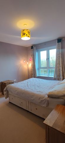 3 Bedroom modern house To Let in Middleton desirable school catchment - Photo 3