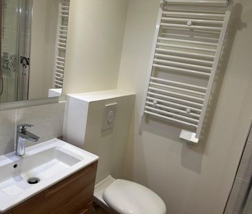 Location Appartement 3 pièces 55m² VICHY 03200 - Photo 4