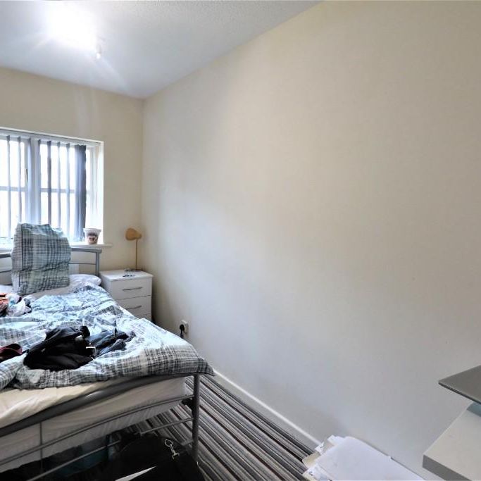 4 bedroom house share for rent in Alport Croft, Birmingham, B9 - Photo 1