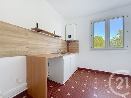 Location Appartement 2 pièces 42m² TROYES 10000 - Photo 2