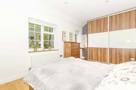 Bryony Road, Shepherds Bush, W12 - Photo 4