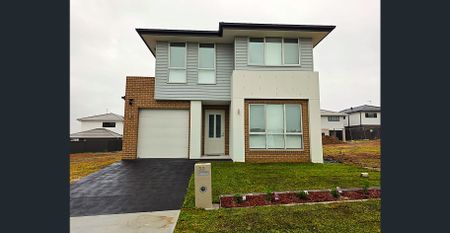 Brand New 5 Bedroom Home - Photo 2