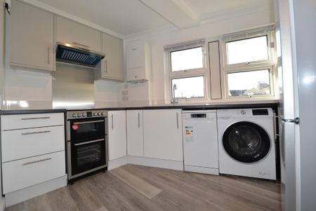 1 bedroom flat to rent - Photo 2