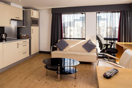 Leeds City West - Grande Studio, Burley, LS3 1JB - Photo 5