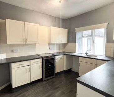 3 bedroom maisonette to rent - Photo 5