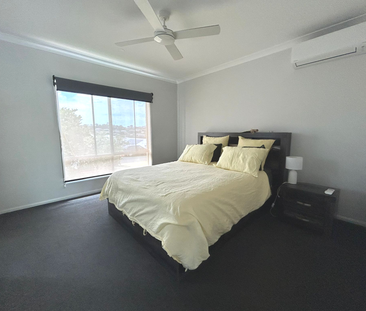 Fully Furnished Family Home with Pool 6 Month Lease only Pets Welcome - Photo 4