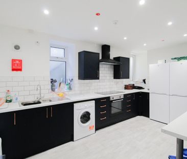 Eureka Place, Ebbw Vale - Photo 2
