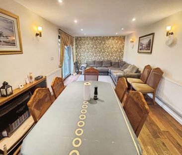 Etton Close, Hornchurch, RM12 - Photo 3