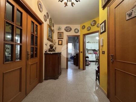 5 locali in affitto - Photo 3