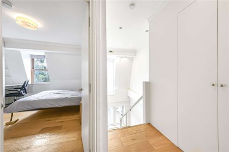 SHARERS/HMO friendly - This four double bedroom triplex apartment with private terrace. - Photo 2