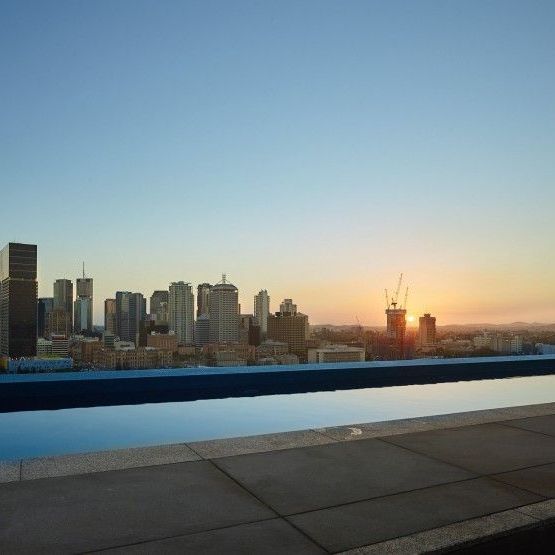 Best location in South Brisbane with City & River Views - Photo 1