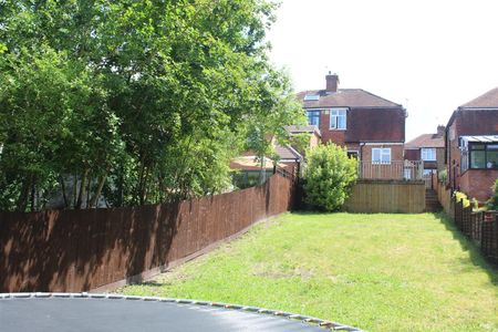 Greaves Road, High Wycombe - Photo 4