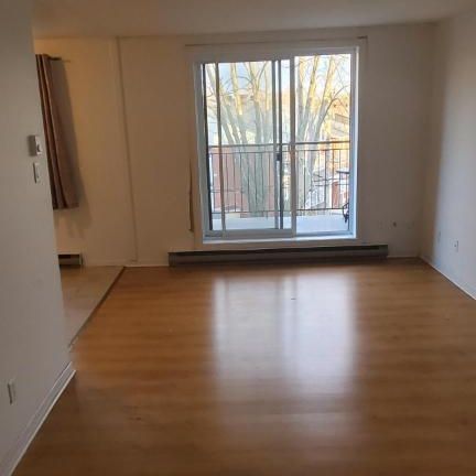 Place Mercier | Appartement 5 1/2 Neuf à Louer | 3 bedrooms for Rent | Candiac - Photo 1