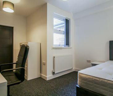 92 Dawlish Road - Photo 4