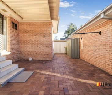 Stylishly Renovated Villa in the Heart of Padstow - Photo 3