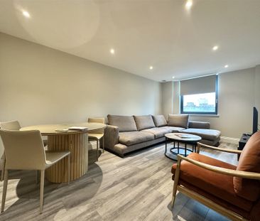 Sheldon Square, London - Photo 1