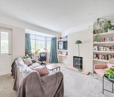 Vale Crescent, Kingston Vale, Greater London, SW15 - Photo 1