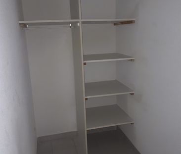 Location Appartement 4 pièces 99m² BIZE MINERVOIS 11120 - Photo 6