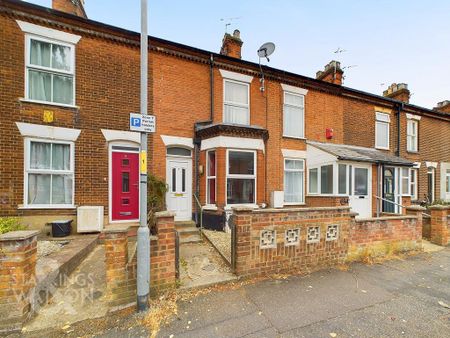 2 bedroom terraced house to rent - Photo 2