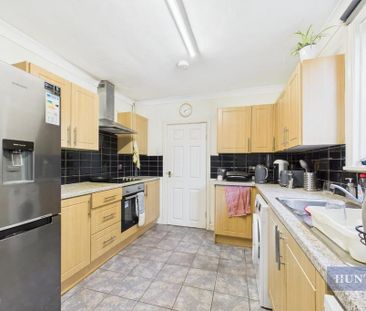 4 bedroom house to rent - Photo 1