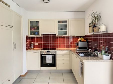 2 ½ PIECES - Dernier étage! - Photo 4