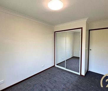 Spacious Newly Renovated 3 Bedroom Home! - Photo 5