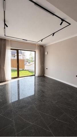 Apartament - 3 camere, 214 mp | Prima închiriere - Fotografie 5