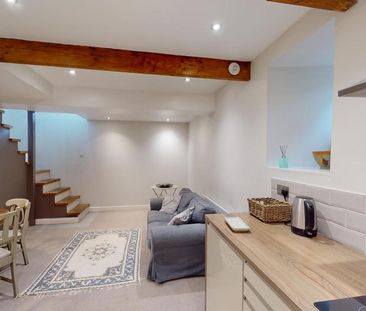 2 bedroom duplex to rent - Photo 3