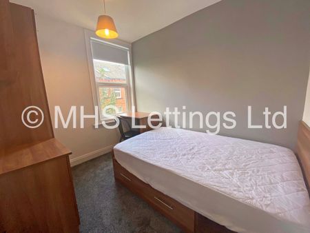 4 Bedroom End Terraced House for rent in Newport View - Photo 5