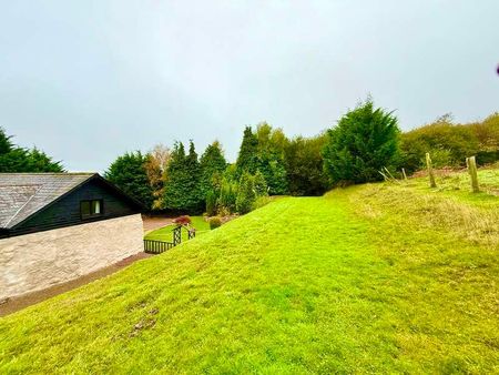 Brook Cottage, Ty Canol, NP44 - Photo 5