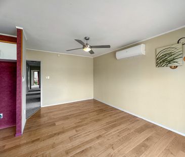 Charming 3-Bedroom Family Home for Lease in Farm Cove - Photo 3