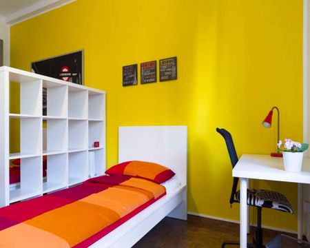 Via Marcantonio Colonna, Milan, Lombardy 20149 - Photo 4