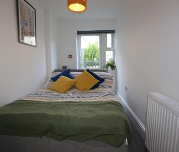 2 bedroom flat to rent - Photo 6