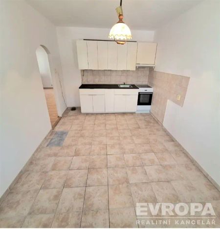 Krásný a světlý byt 3+1 s lodžií, případně i s garáží, o ploše 87 m - Photo 4