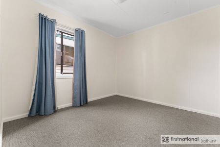 2/132 Seymour Street, 2795, Bathurst Nsw - Photo 5