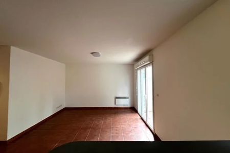 Maison 3 chambres, jardinet et garage - Photo 2