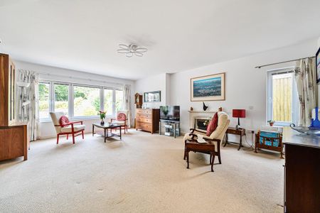 4 bedroom detached house to rent - Photo 4