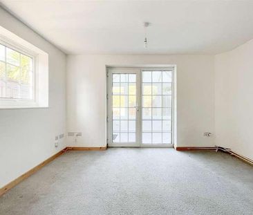 Wentworth Way, St. Leonards, TN38 - Photo 2