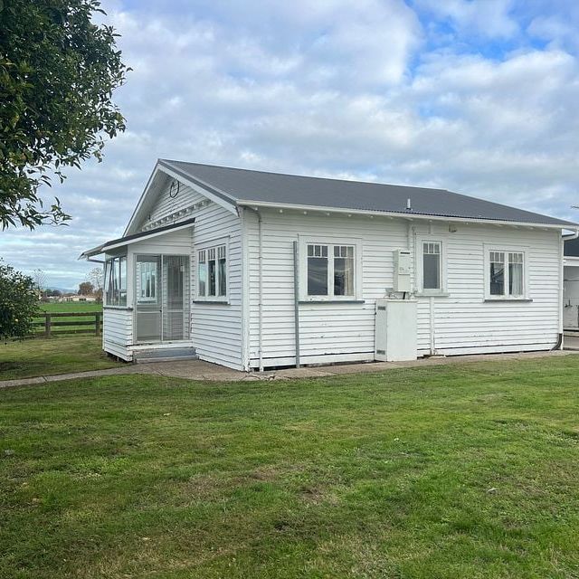 4 Bedroom House for Commercial Tenants - Photo 1