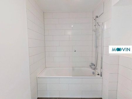 Besonders geschnittene 2-Zimmer-Wohnung mit Dachterrasse und EBK im Neubauquartier FIELD 4 - Photo 2