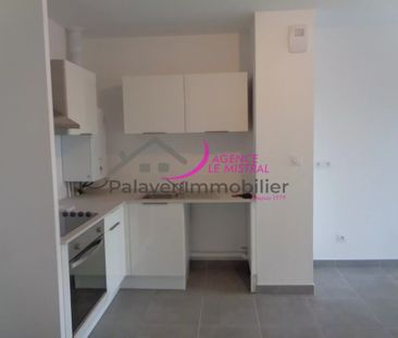 Location Appartement 3 pièces 66m² L ISLE SUR LA SORGUE 84800 - Photo 3