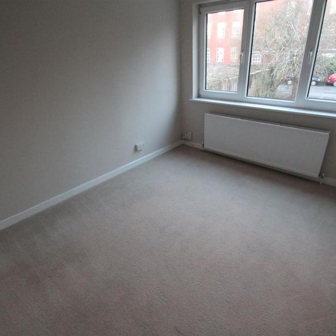 5 bedroom semi-detached house to rent - Photo 1