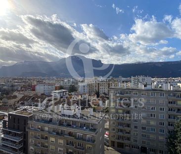 À louer à Grenoble : appartement de 12m2 avec Emilie JALLAT - Photo 3