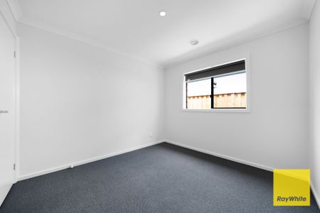 Brand New Dream Home in the Heart of Tarneit! - Photo 3
