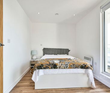 2 bedroom apartment to rent Elmira Way, Salford, Greater Manchester... - Photo 5