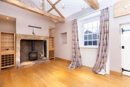 5 bedroom detached house to rent - Photo 4