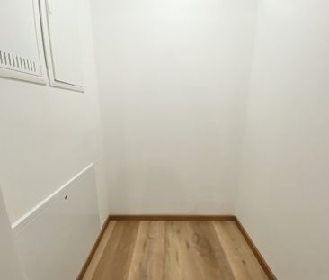 Top Weitblick Wohnung U3 2 Zimmer + Balkon - 1 bedroom apartment + ... - Photo 6
