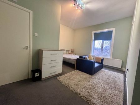 Victoria Road (room 2), Morley, Leeds - Photo 3