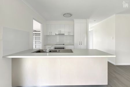 56 Girraween Way, - Photo 2